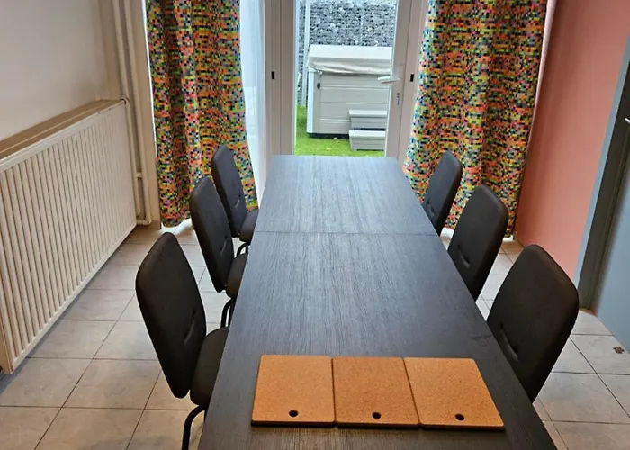 Wine & Pork - Les Brulins Διαμέρισμα Resteigne